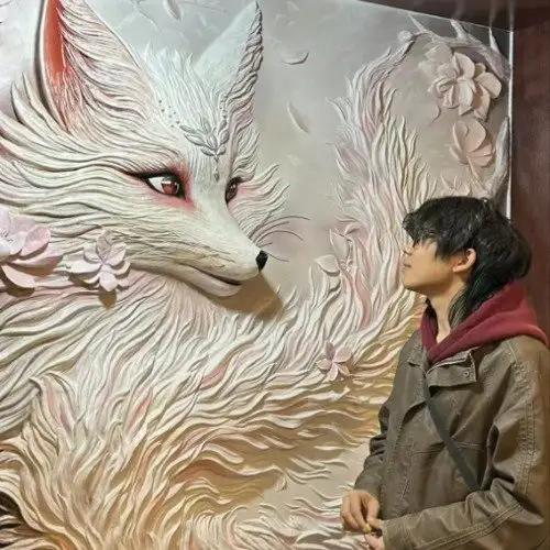 全网刷屏！山东潍坊两00后“狼尾兄弟”爆改刮腻子：没上过大学，一年狂揽百万订单，