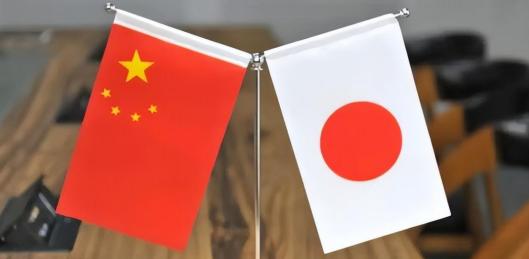 现在日本转变了对中国的态度，他们不想在中国身上下注了，而是跟巴西一块玩了。 