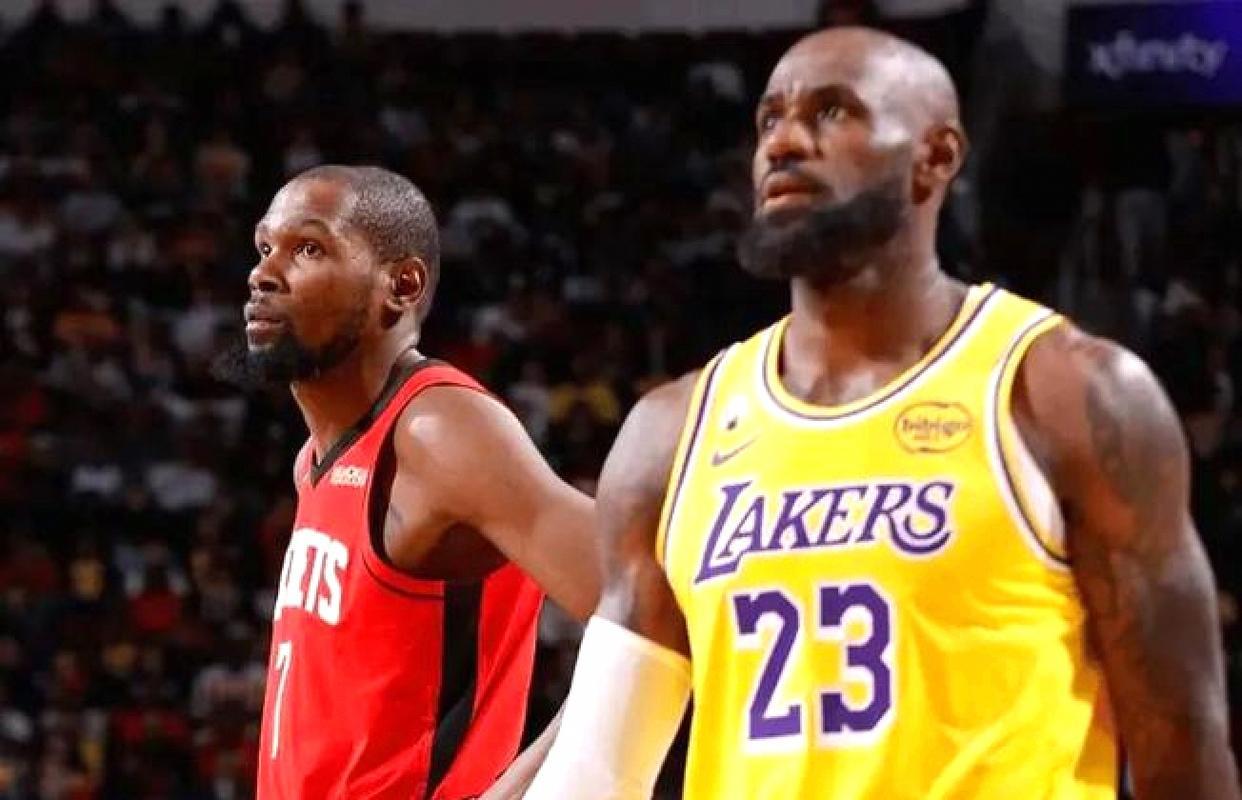 杜兰特：教练，首轮打湖人，谁防詹姆斯？乌度卡：奥科吉！杜兰特：可他比詹姆斯矮