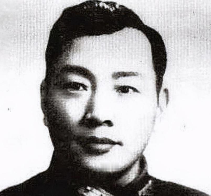 1935年6月16日，福建长汀。一份从南京转来的电报，摆在国民党第三十六师师长宋