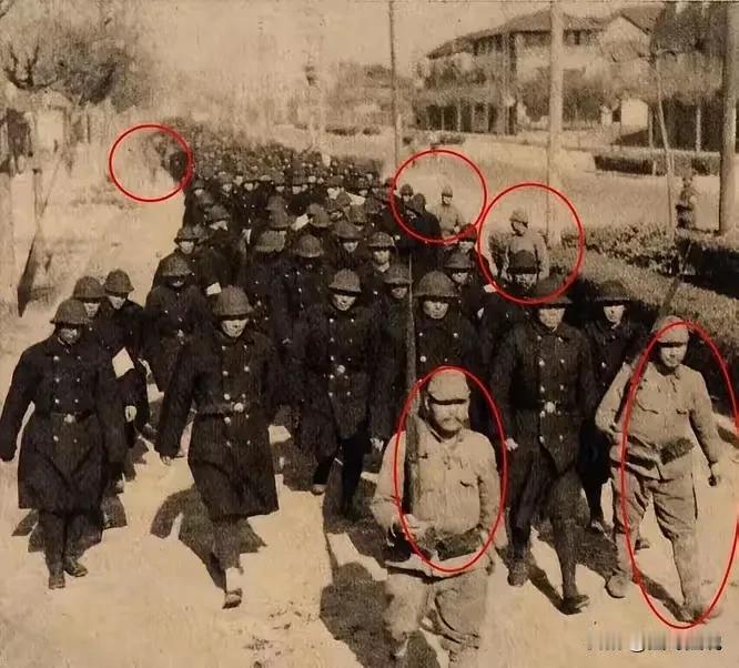 原来这才是真相，这2000多名警察并不是被日军并强行押走，而是把他们哄骗过来的。