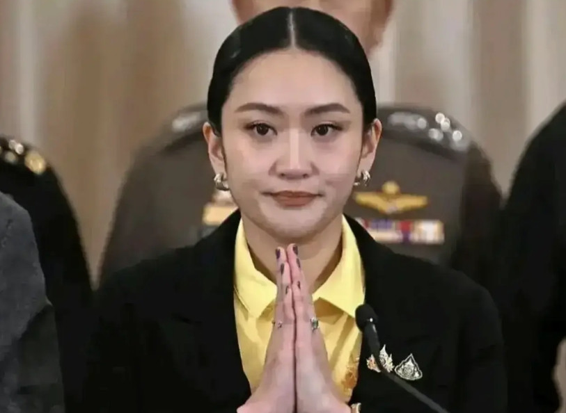 泰国政局要是能被洪森几句话给搞垮，那真是还不如村委会！佩通坦如果下台，泰国被全世