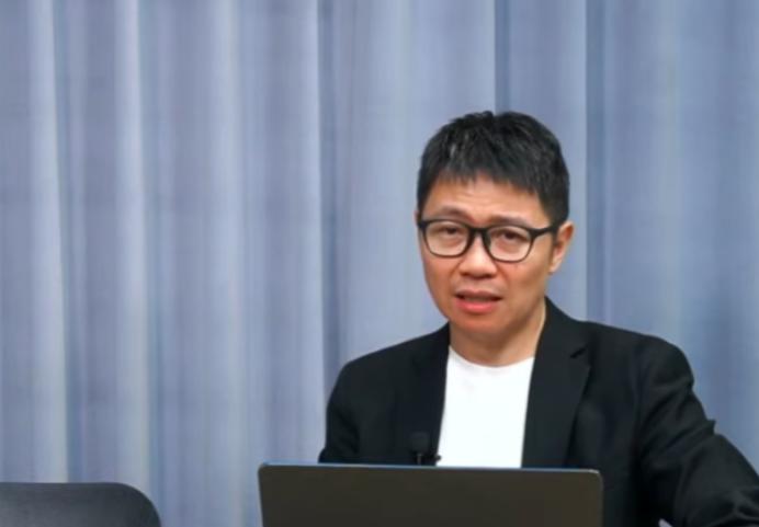 台湾媒体人一语道破！12月30日，媒体人朱翔在一档节目中表示：“对于台湾问题，恐