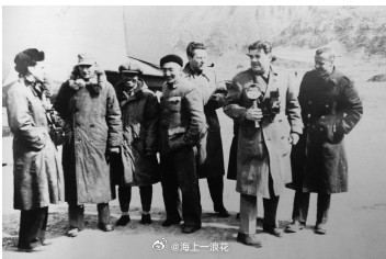 何理良：在延安和朱总司令、康大姐做邻居这件皮大衣是朱总司令送给黄华的，用很珍贵的