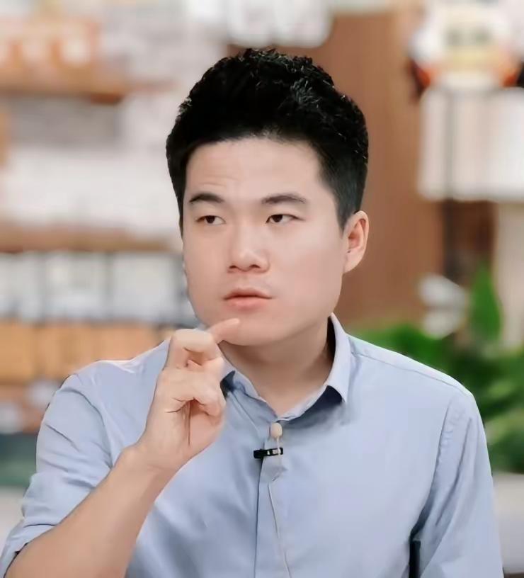 央视记者直击墨尔本汽修厂！董宇辉带货千万的“澳洲神药”竟产自修车间，文化人设崩塌