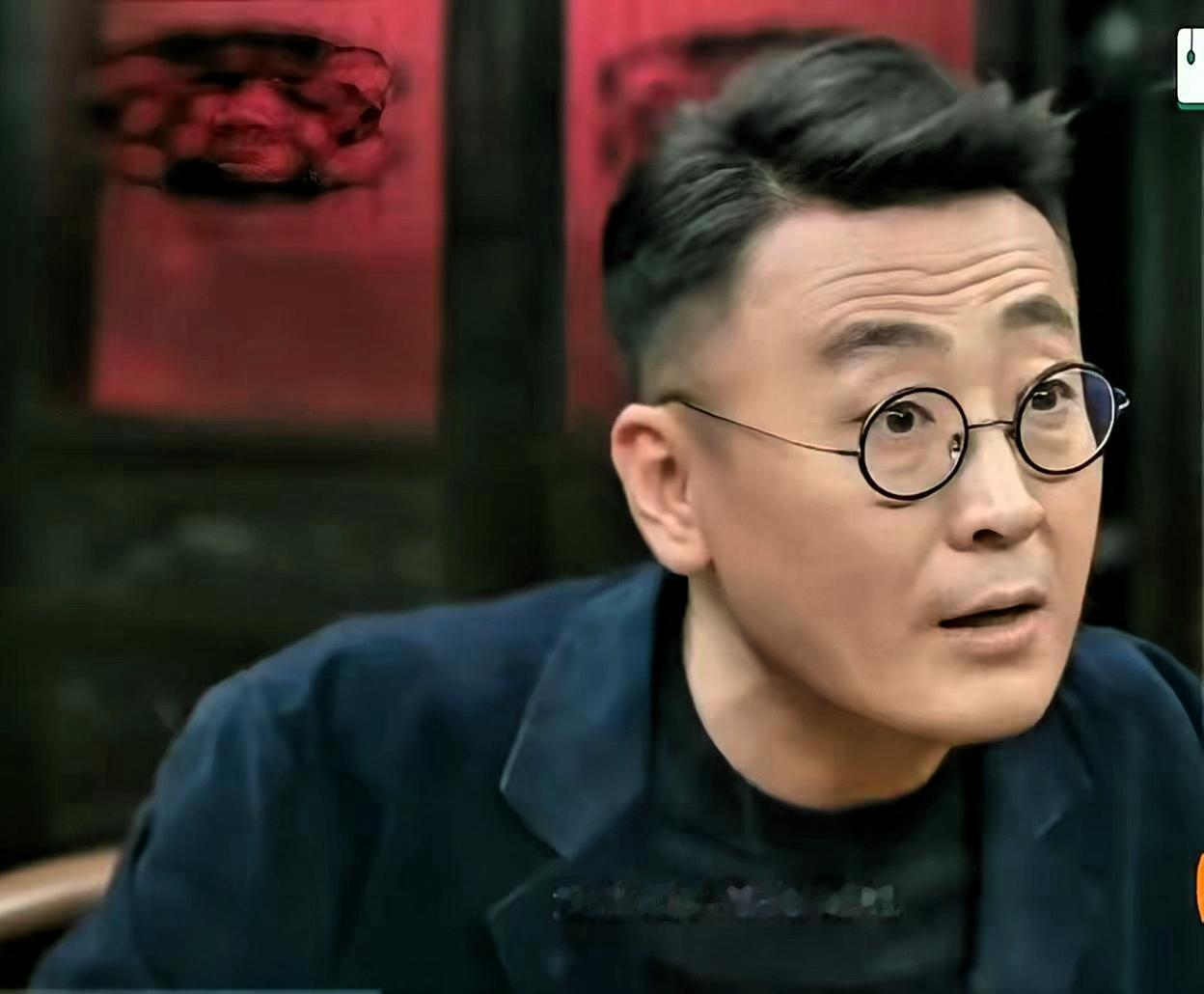 窦文涛说：“我爸爸妈妈跟我在深圳住了半年，其实很心酸。我们整天吵架，真没法过下去