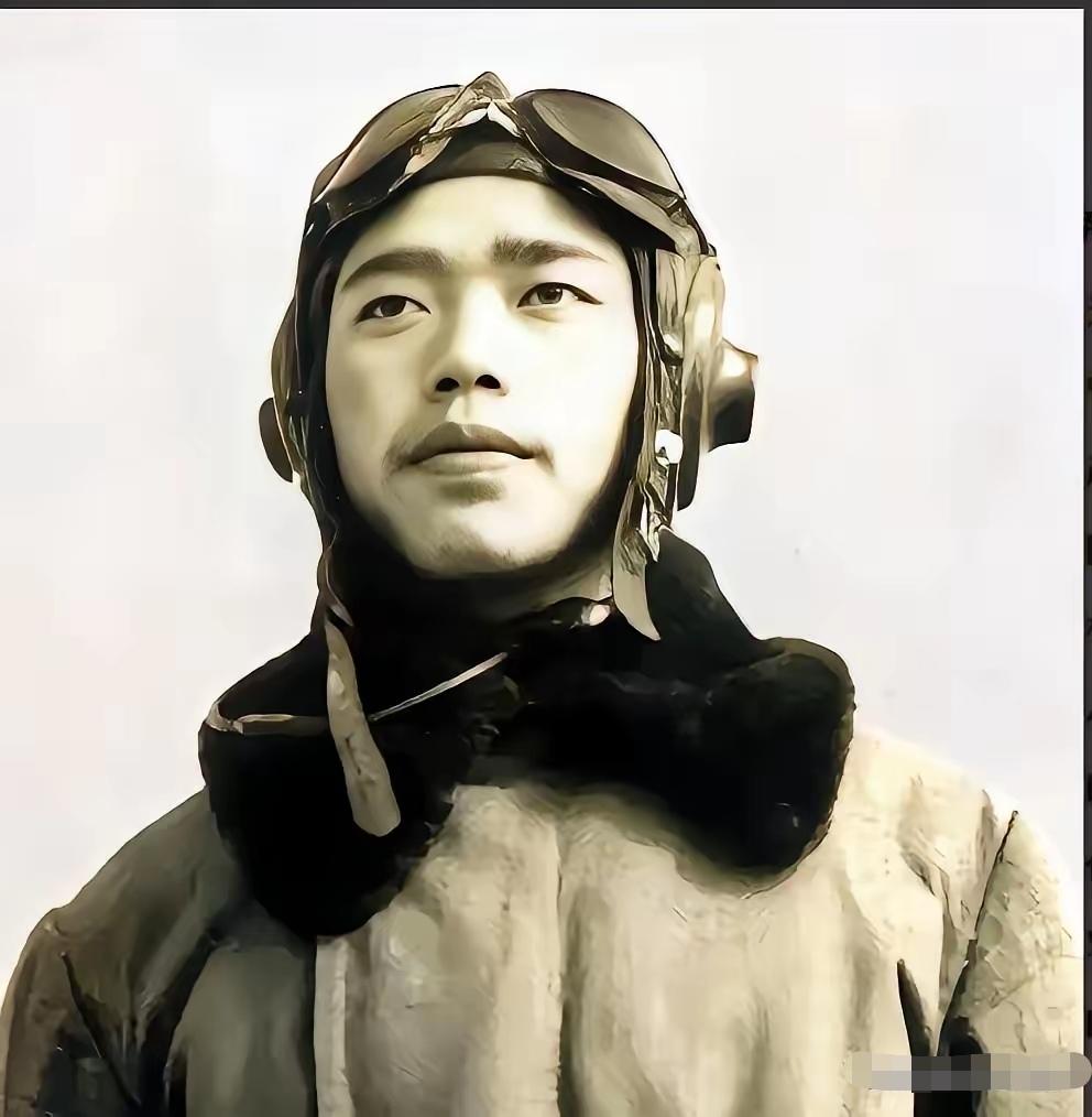 1952年，王牌飞行员赵宝桐恋上女记者，空军司令刘亚楼却下令：彻查她身份！刘