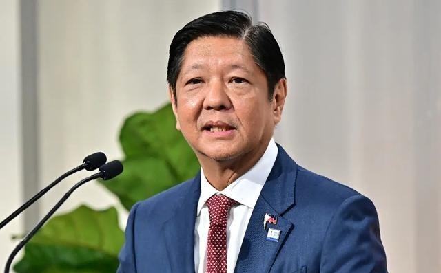 马尼拉乱成了一锅粥，北京却下了一步“神棋”！就在小马科斯因病失联、菲律宾国内人心