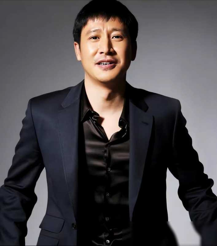 2004年，前妻嫌弃张国强没有本事赚钱，执意要和他离婚，张国强苦苦挽留，最终前妻