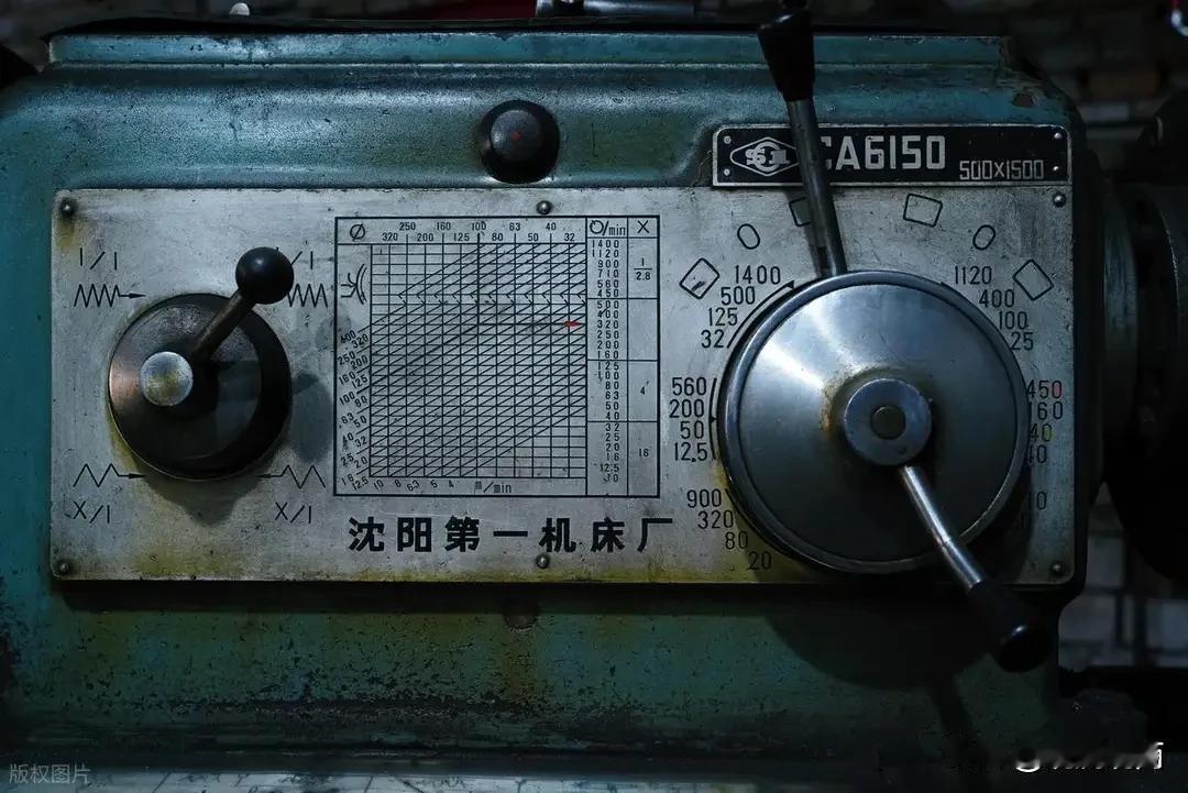 2026年初，德国机床制造商协会发布的一组数据震动了全球制造业界：2025年，中