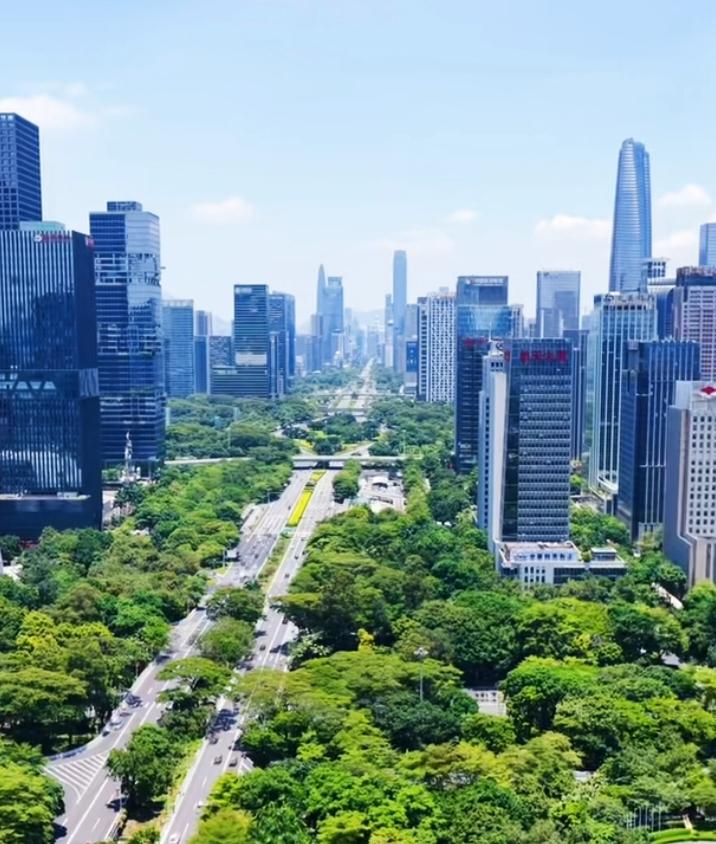如果脑海里浮现出深圳这座城市，印象最深的恐怕是这座城市的摩天高楼，1997平方公