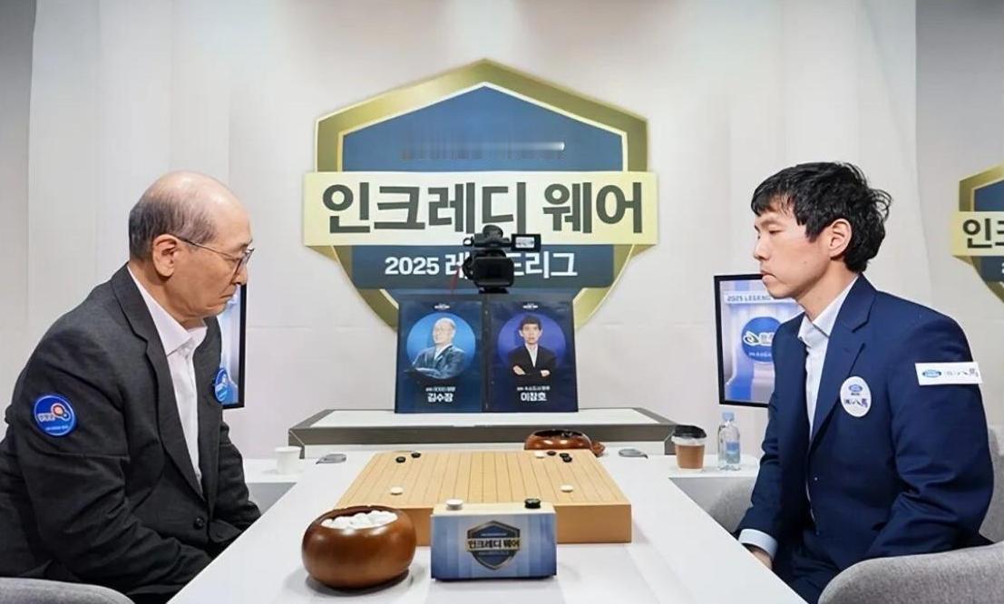 石佛三天三创纪录李昌镐39年达成1970胜局，成为世界职业棋手最多胜第一人。