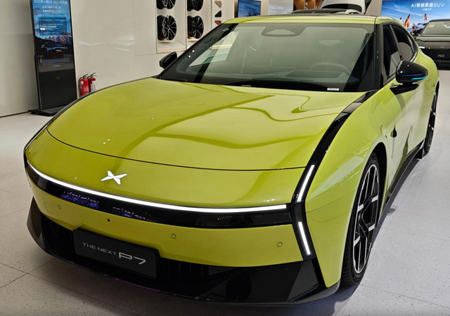 小鹏新p7真的好丑，小鹏的P7+也好丑，还是老款好看