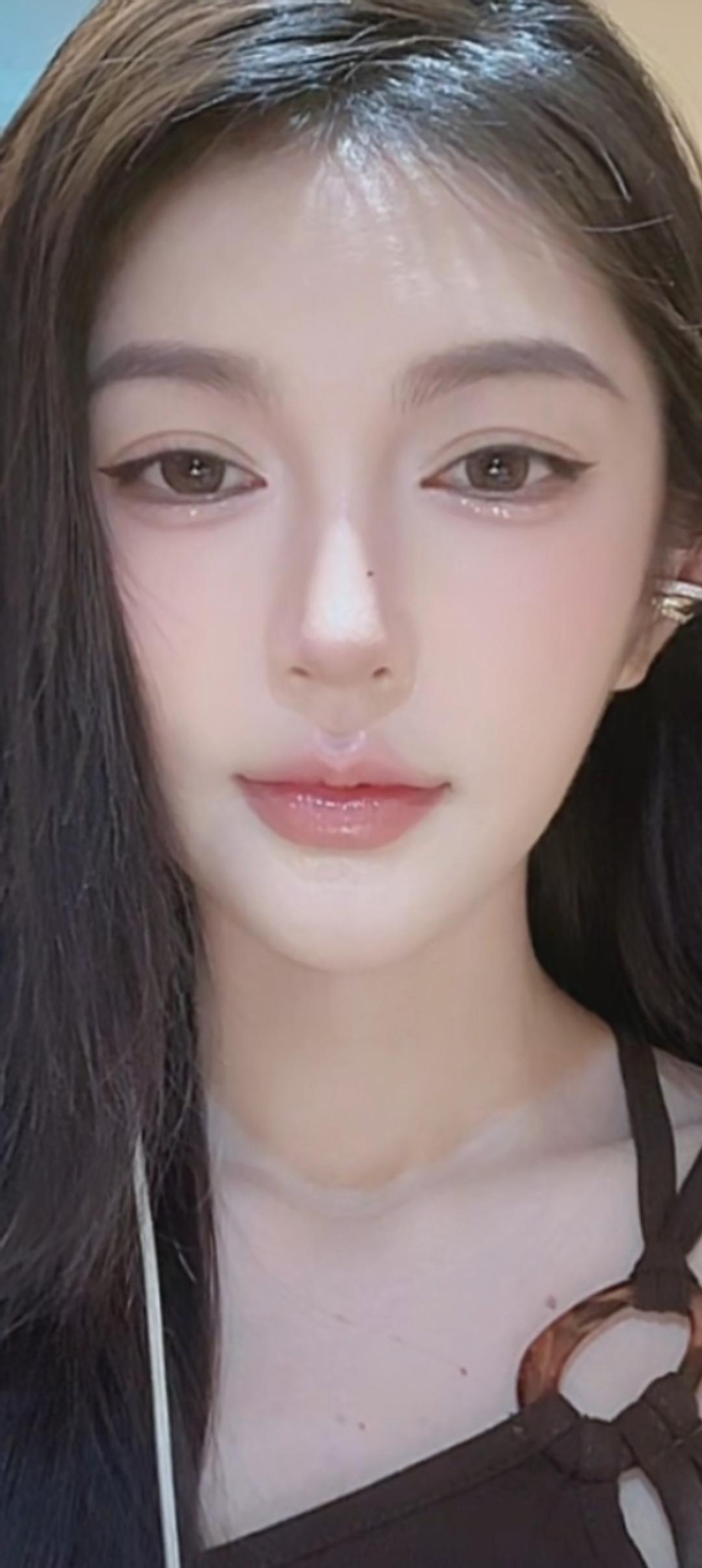 这姑娘长得真漂亮！