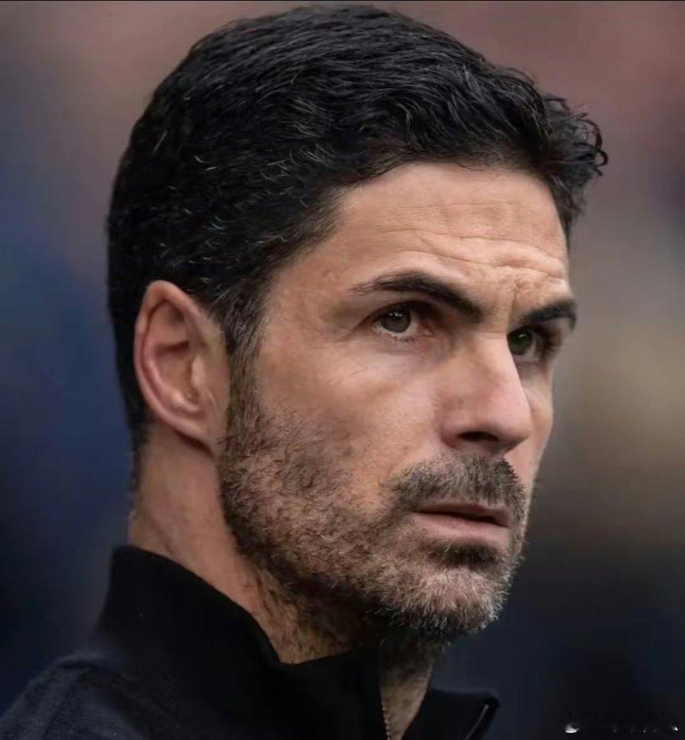 阿尔特塔最大的问题就是怕输，所以他的重点都在防守上，无论是买人，还是战术，都可以