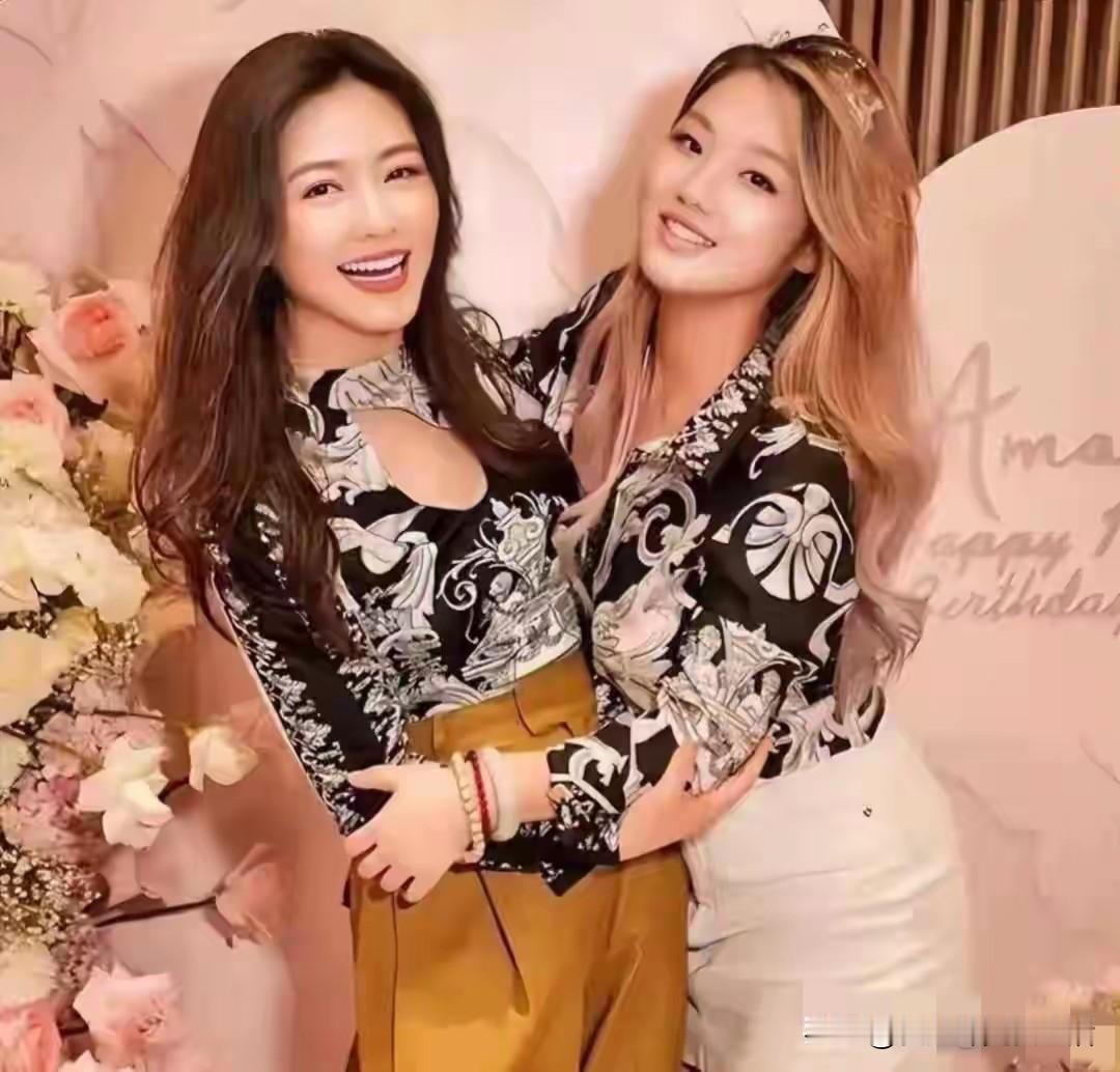 到底是不是一家人啊？对于网络传言已久的田海蓉丈夫这件事，当事人一直没有肯定，也