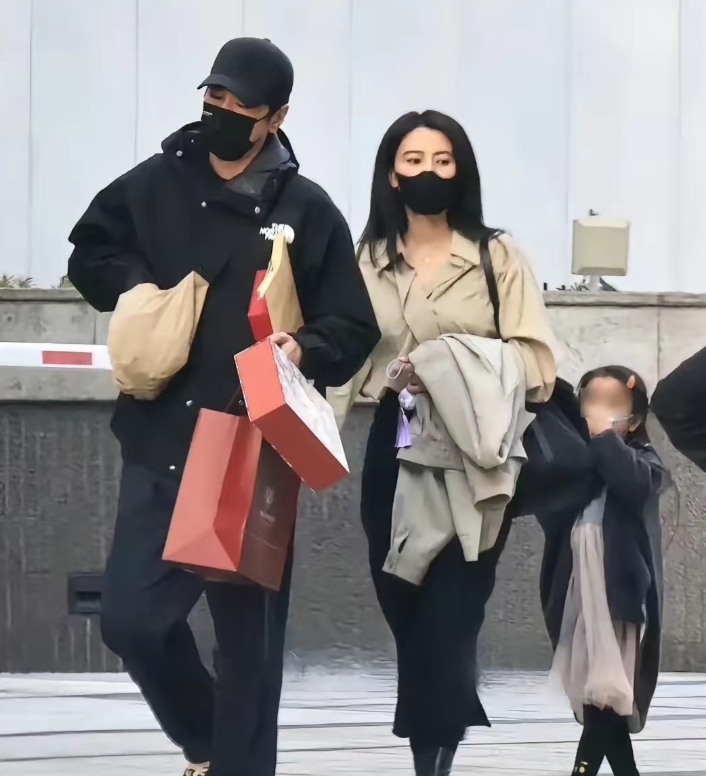 高圆圆是永远不会离婚的原因很简单，不是找不到更好的，也不是因为于晓伟，而是