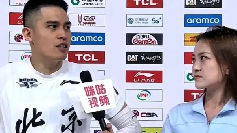 陈盈骏来北京队之前，北京队的主力控卫是方硕，本赛季北京队在陈盈骏来了之后，方硕彻