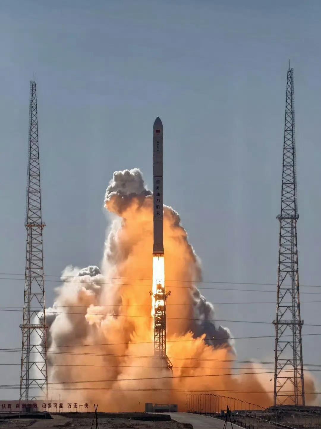 随着星河动力研制的智神星一号火箭在2026年9月初成功首飞，我国现在已有四家民营