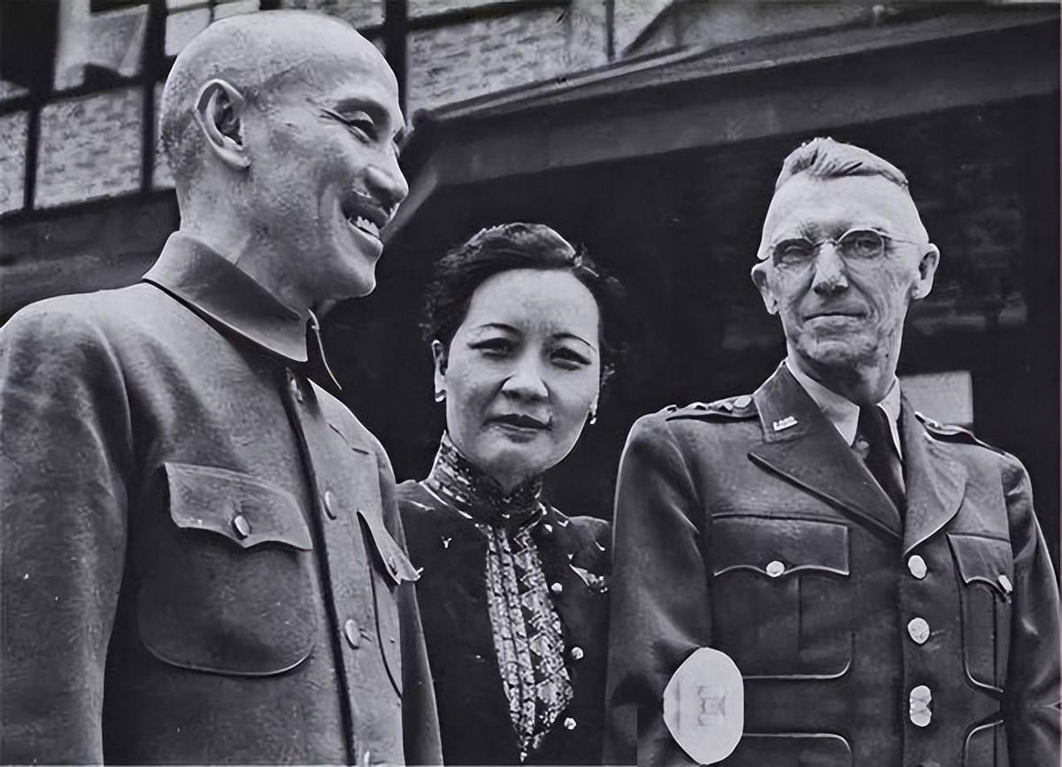 中美怎样才能避开战争？第一：中国军事实力必须够强；第二：中国军事实力必须够强