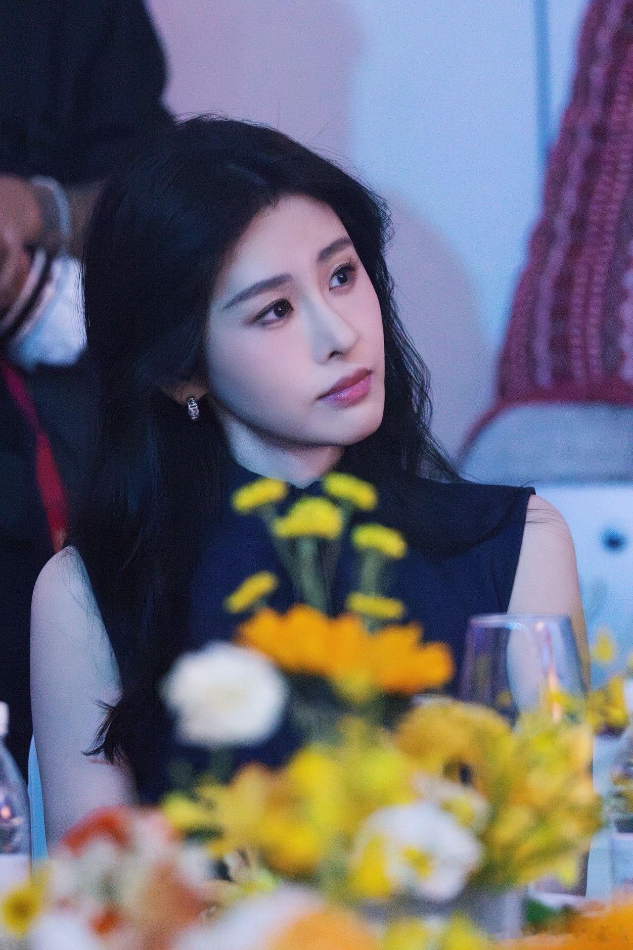 张碧晨让女孩伤心的事我做不到从她一路唠嗑的状态能看出，她是真的很享受和粉丝相