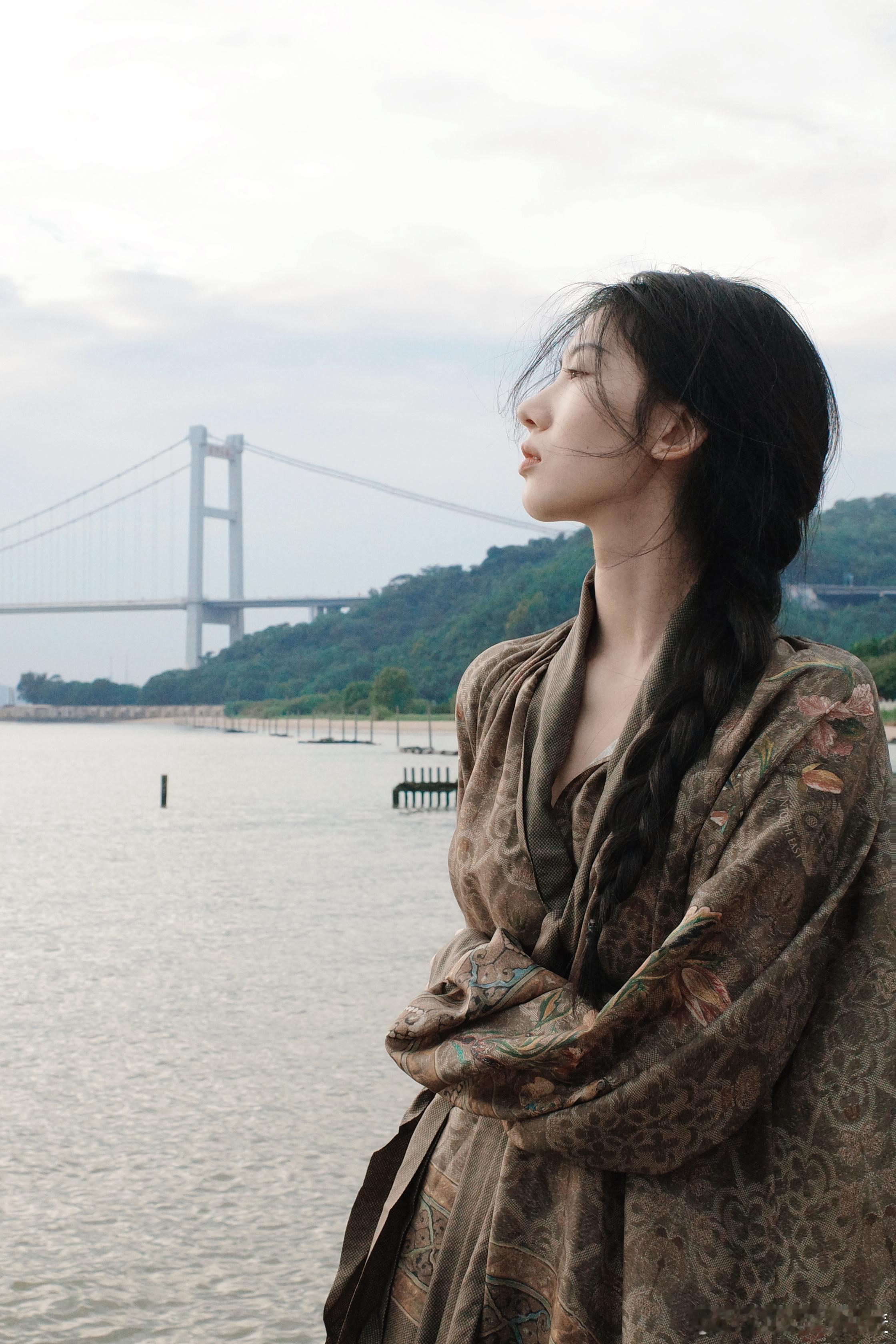 阴天的海​​​