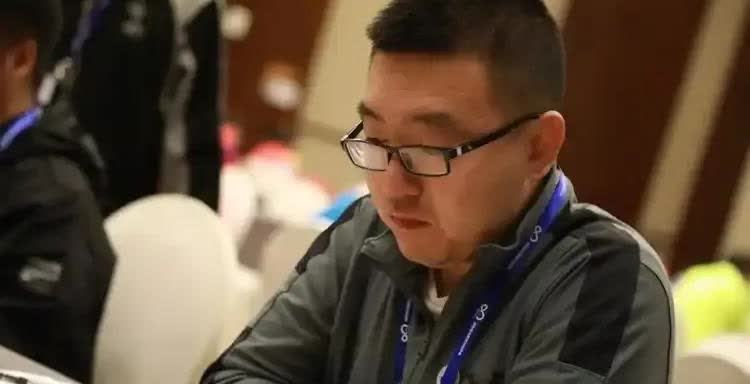 象棋个人赛最吃亏的全国冠军是谁？毫无疑问是王廓，为什么这么说呢？王廓禁赛7年多，