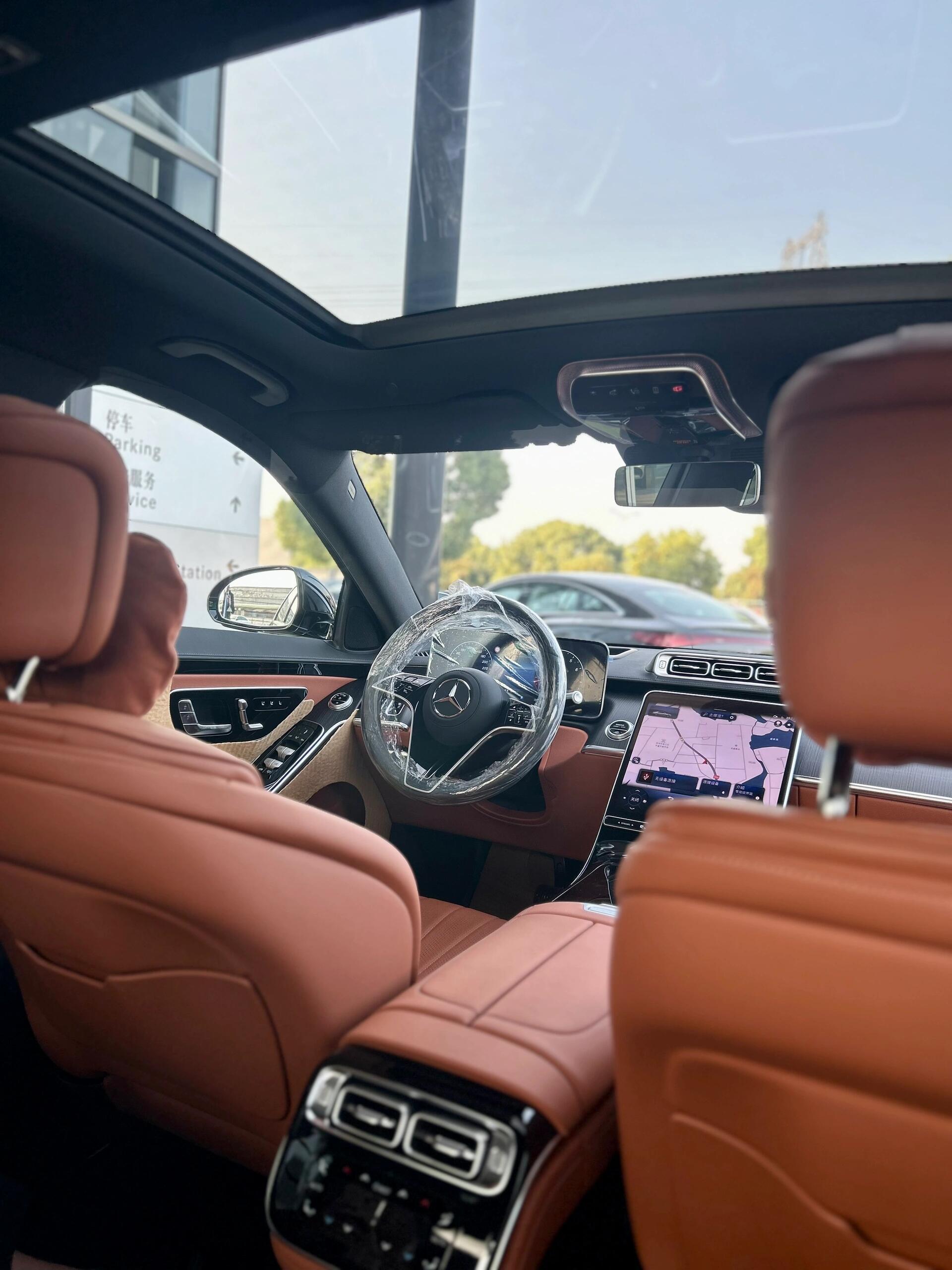 最新款806奔驰S400商务特别版指导价89.98万现在71.8万全款不需