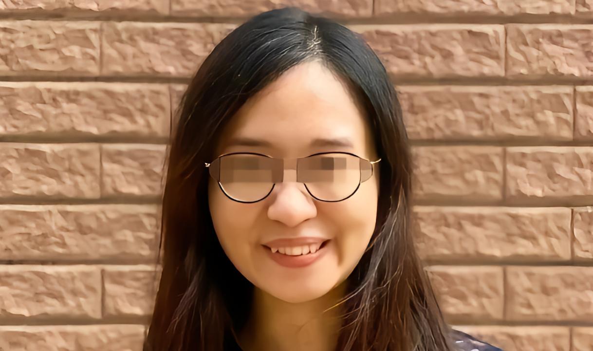 女港独何依琼：逃往英国每天只吃一顿饭，七个月后留遗书自尽2022年年底，伦敦的