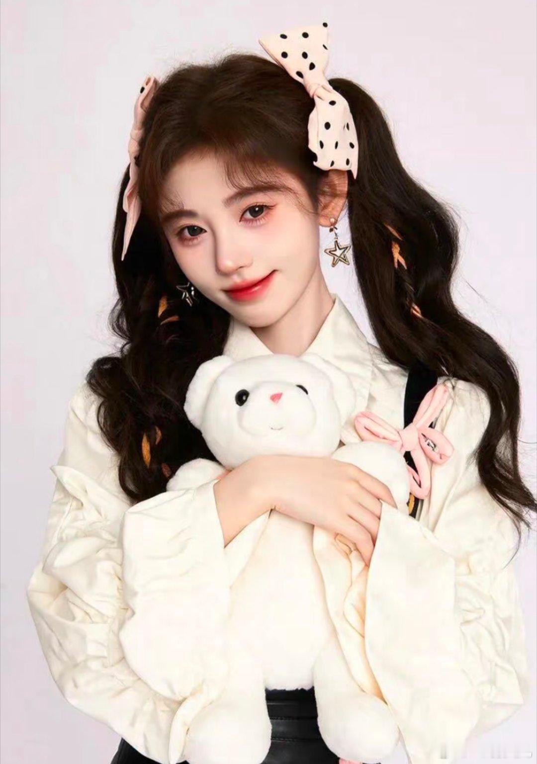 1.景甜和张彬彬的二搭新剧开始预热宣传了，不过两人没情况，就是普通朋友关系。2.