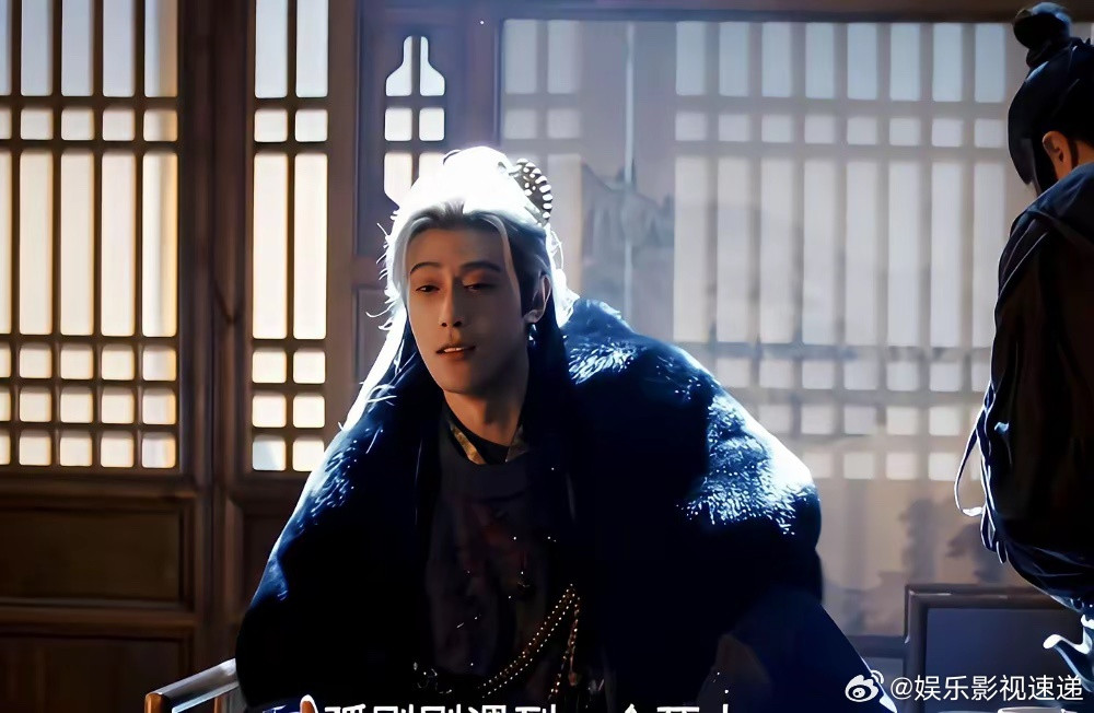 追《逐玉》的观众，最近全在骂齐旻。四岁遭遇东宫大火，毁容失明的前太子嫡孙，藏在长