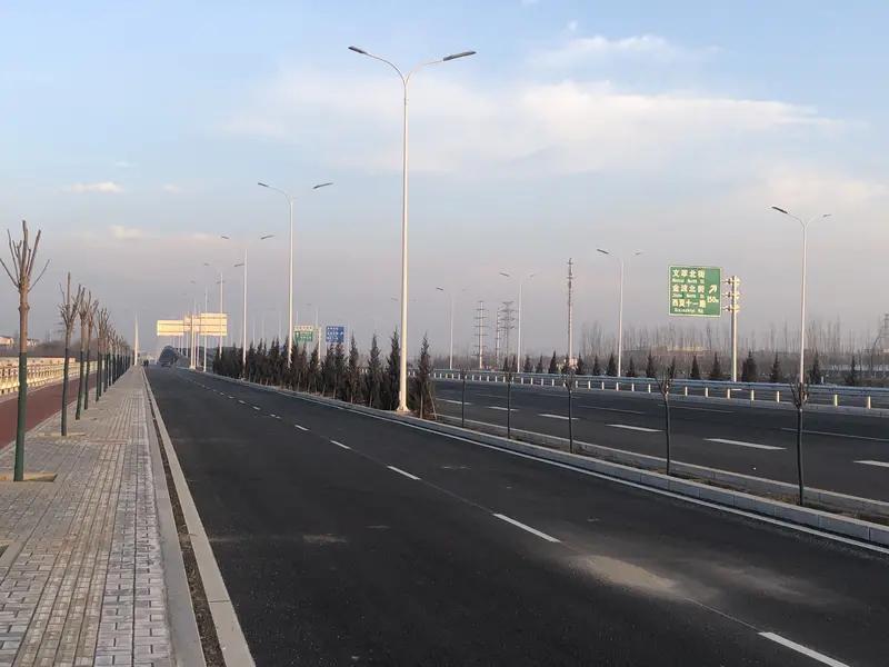 【石家庄仓丰路东延加速推进，打通城区又一条主干道】最近，市里开会专门研究仓丰