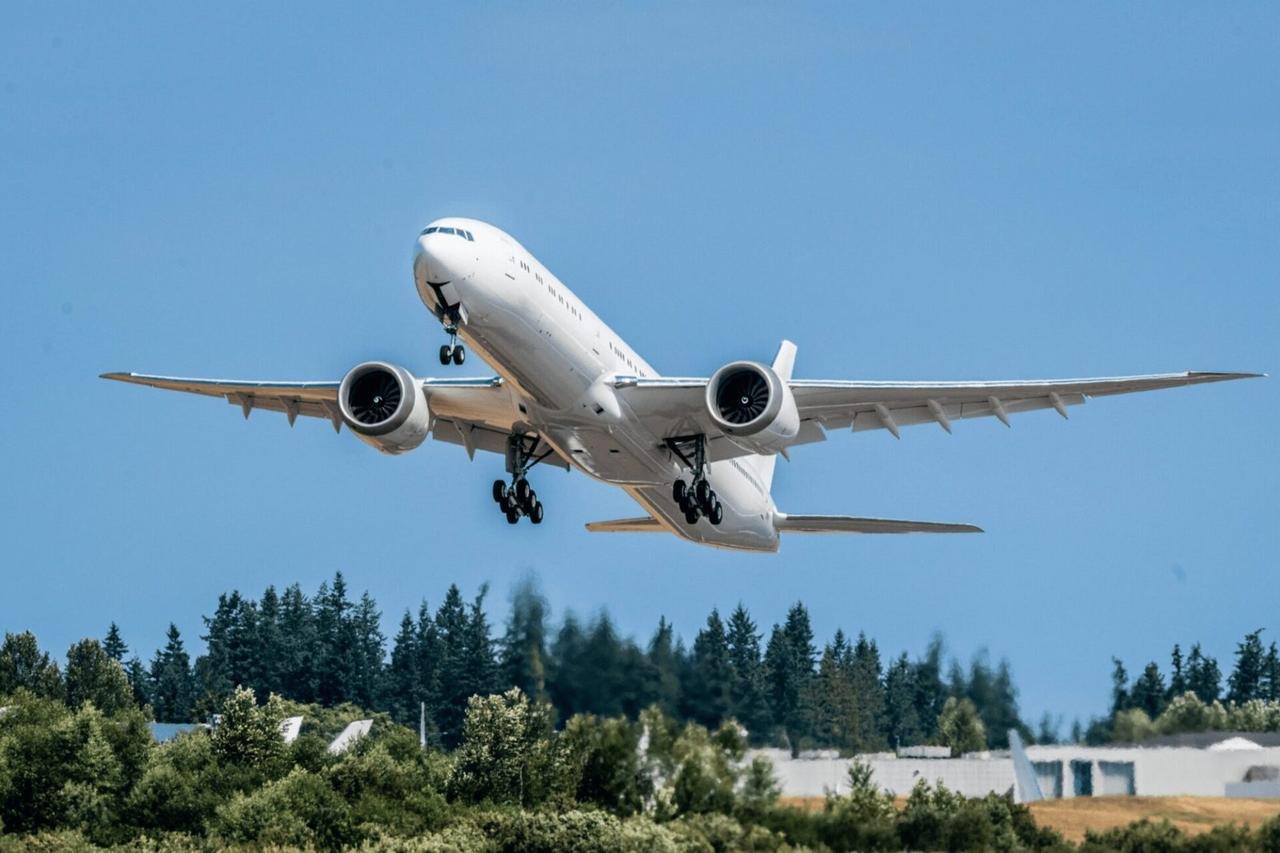 月产47架仍未稳！波音掌门人披露家底：最赚钱的737，为何被"一对机翼"卡住脖子