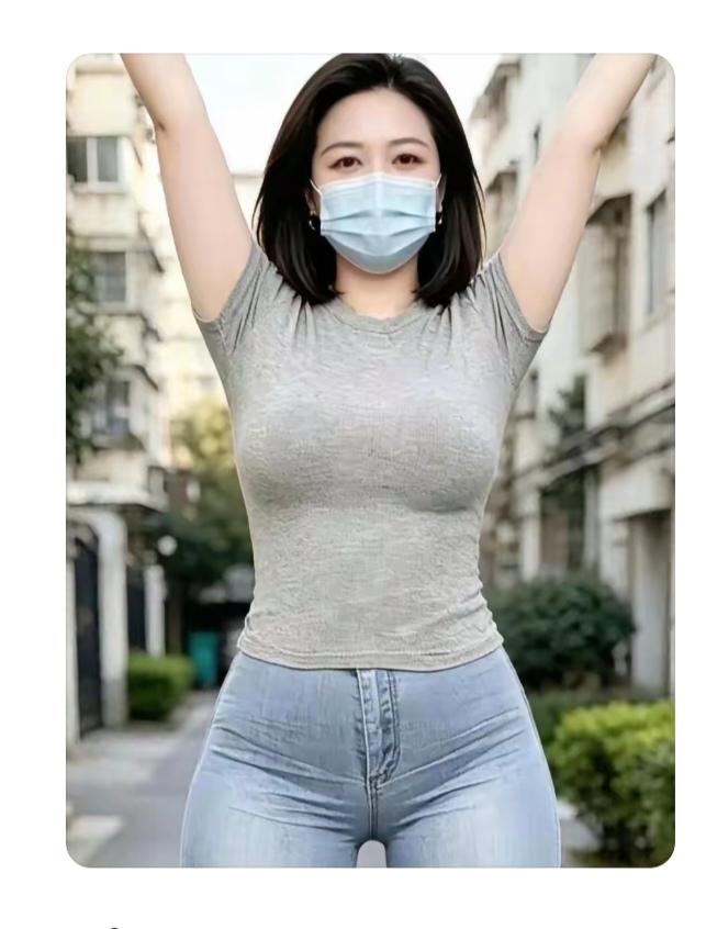 赞“美女”美女今天要出门；全副武装防病菌；虽然夏天遭点罪；可是体态真美丽