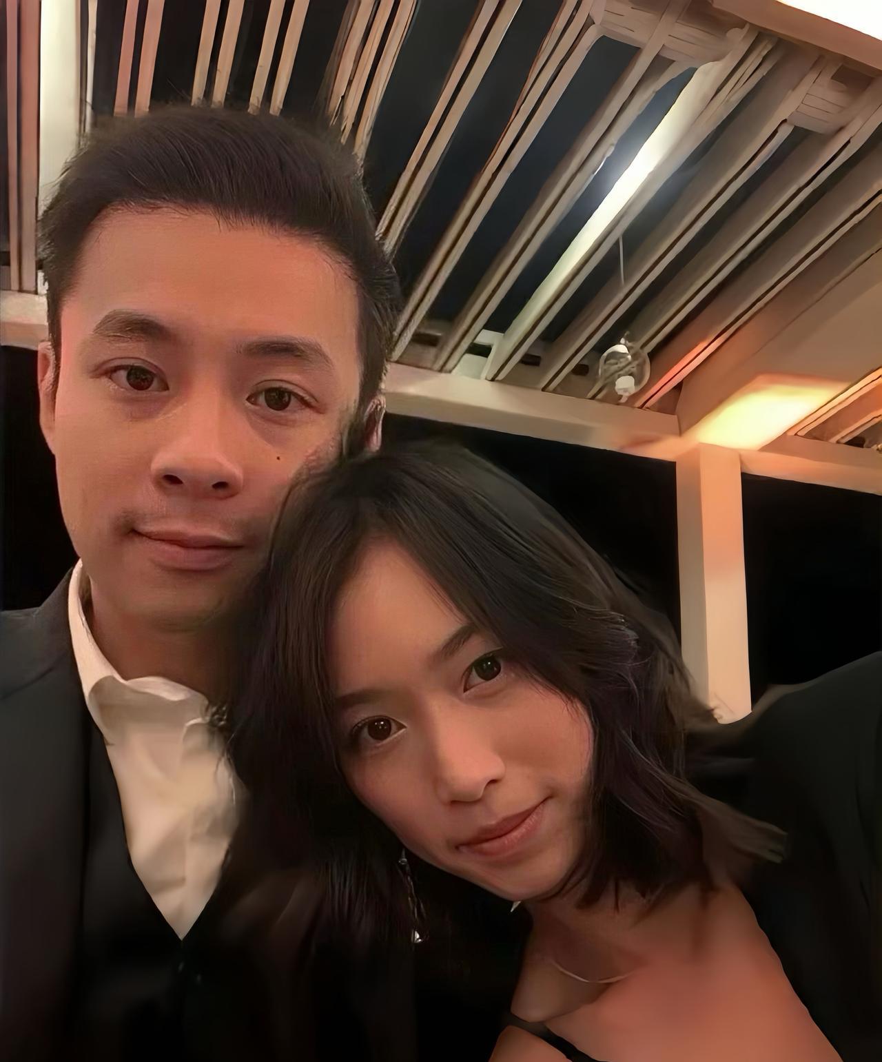 豪门喜事！36岁霍启仁低调完婚霍家再添优秀儿媳！霍家老爷子霍震霆对这位名叫N