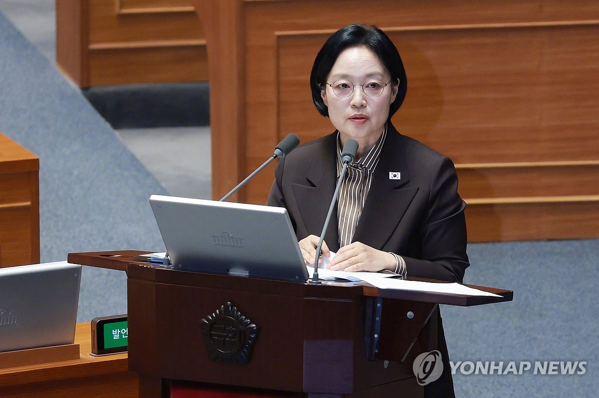 【韩总理回应李在明支持率下滑：将严肃倾听民意】（韩联社）#海外新鲜事##热点现场#韩联社首尔9月9日