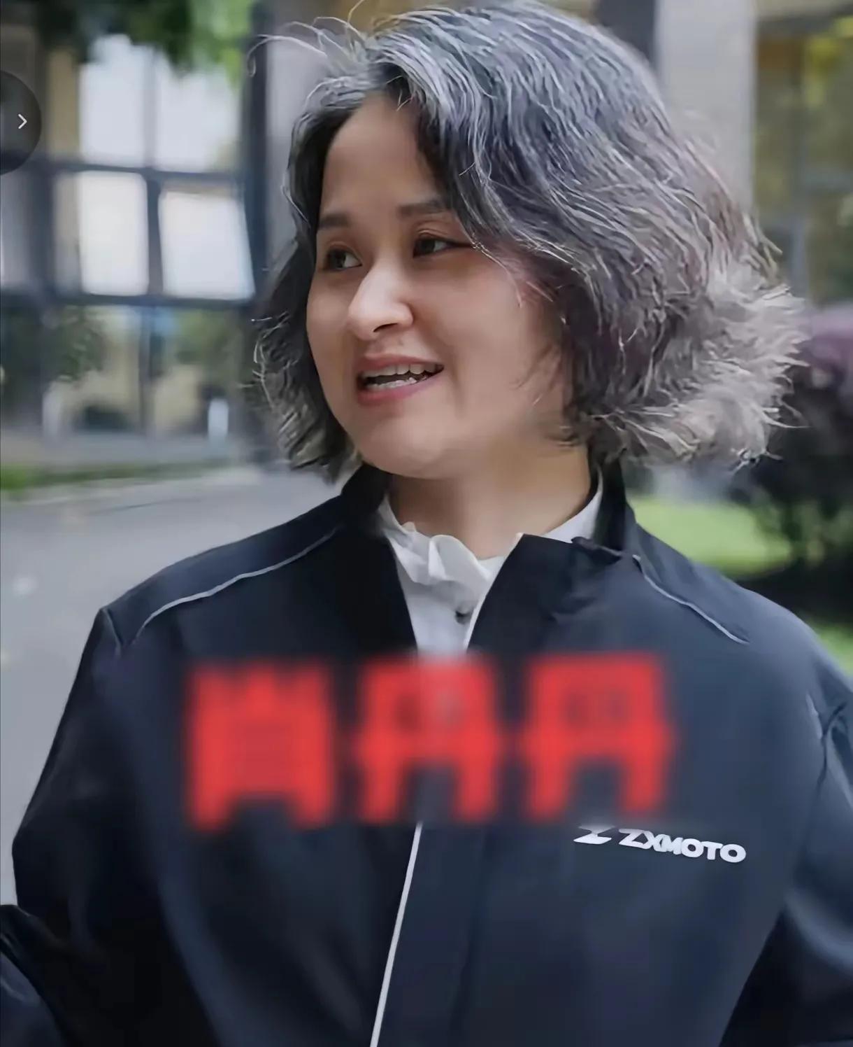 肖丹丹从凯越裸辞跟随张雪，此举揭露三个事实 在摩托车行业，张雪的创业之路并不