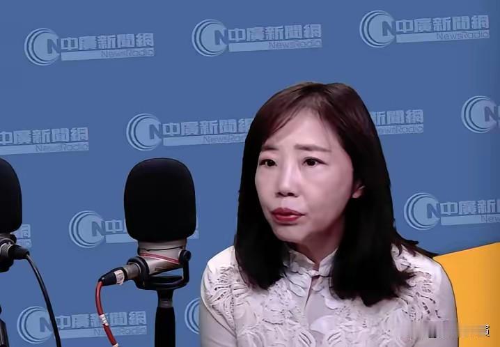 尹乃菁担任国民党文传会副主委这消息一出，好多人都懵了！尹乃菁要当国民党文传会