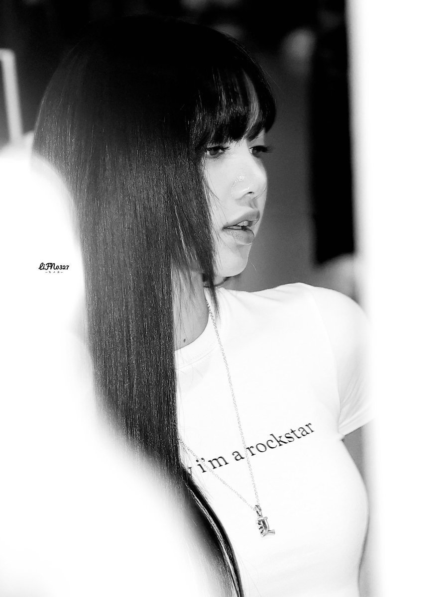 LISA🖤LISAKPOP女永一【那年今日】240714首尔ROCK
