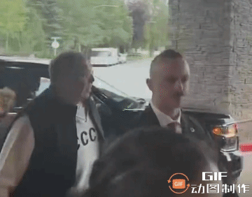 杀人诛心了！作为普京总统的重要随行人员之一，俄罗斯外交部长谢尔盖·拉夫罗夫已现身