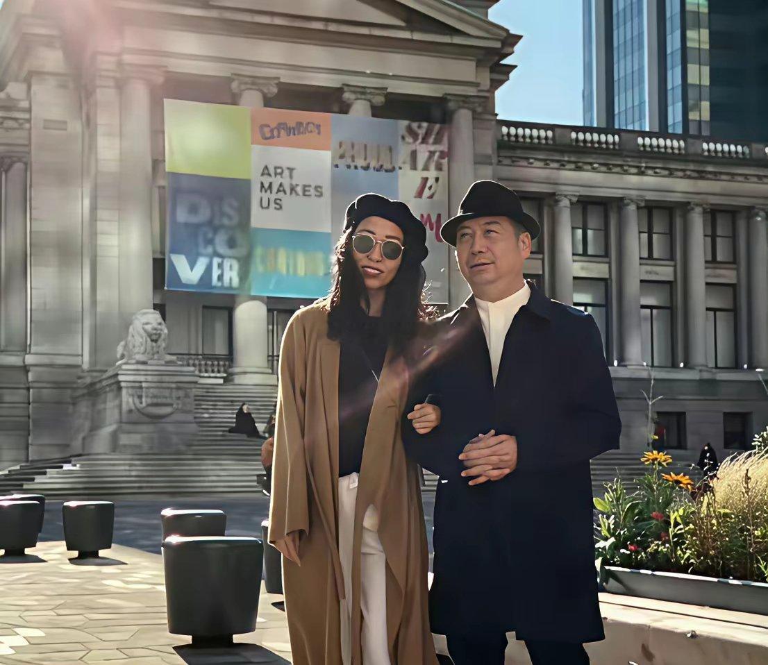 曲婉婷父女，在加拿大真滋润留下老娘国内坐牢，小算盘真会打！