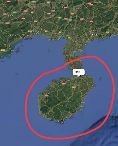 海南封关这事儿，现在不光新加坡坐不住，美日比它还慌——新加坡怕的是饭碗被抢，美日