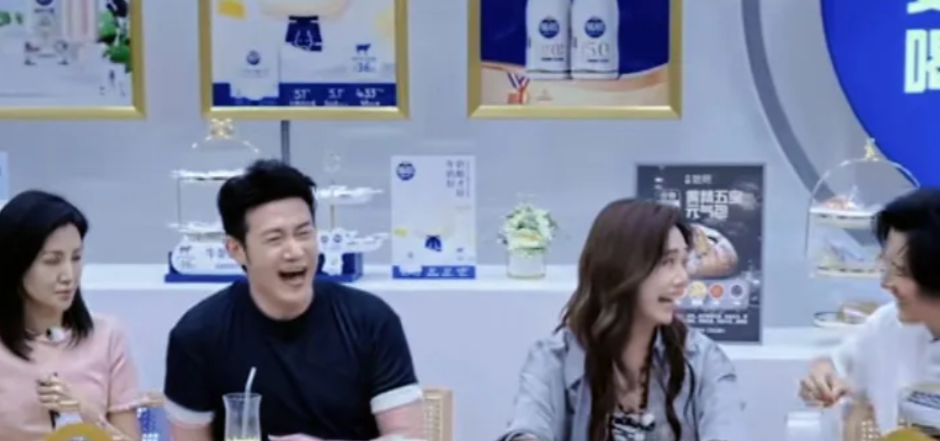 突然发现陆毅和他老婆的感情也并非像传言中那么恩爱吧！你们看看下面这些来自综艺
