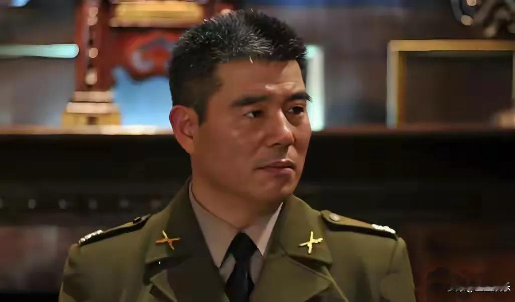 58岁的“苗连”周惠林，这位在演艺圈深耕多年的老戏骨，近日因家庭出游视频曝光了幸