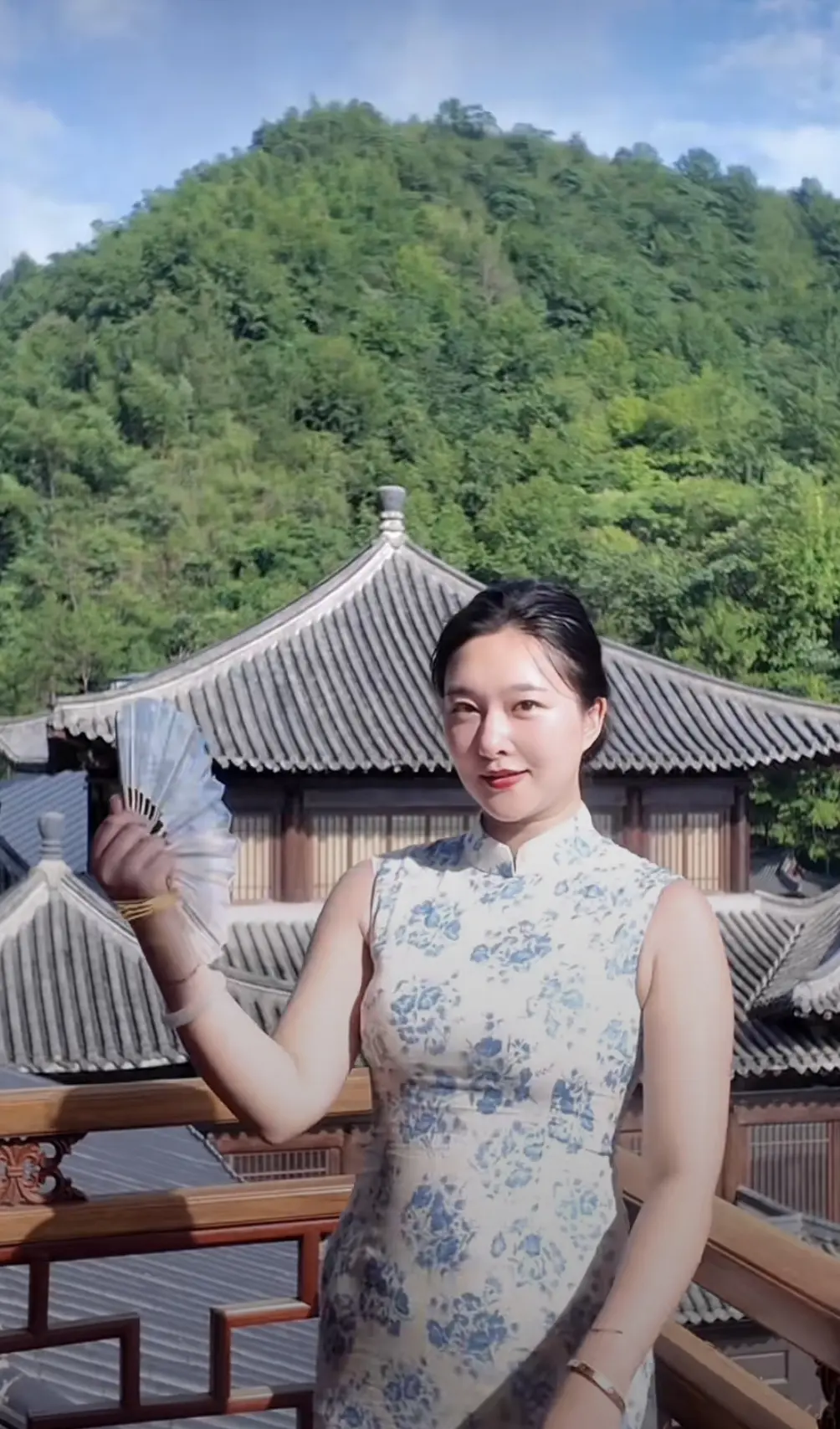这才是绝大多数中国男人心目中，最理想的体形。所以女人们不要一味拼命地减肥。