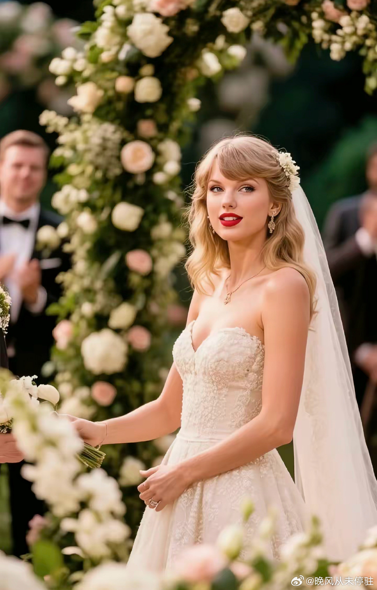 霉霉世纪婚礼狂砸2000万美元霉霉永远幸福快乐啊刚看了霉霉还给慈善机构捐了26