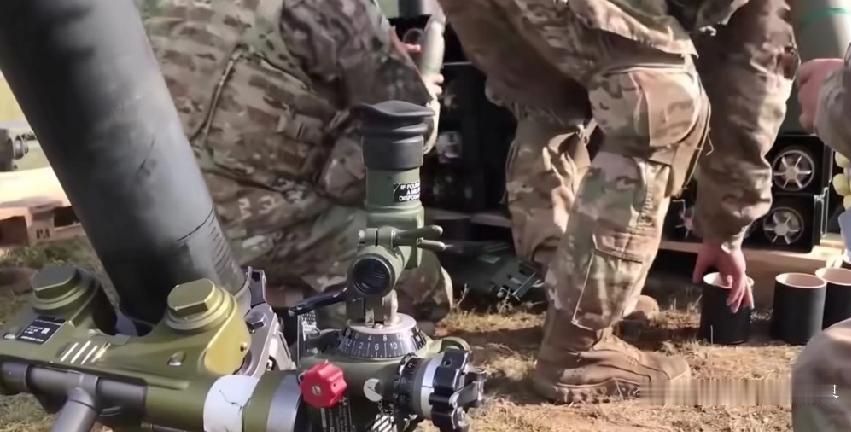 30亿吨顶级铁矿“苏醒”，中国这波硬实力让美媒喊“变天”，沉睡近30年的几内亚西