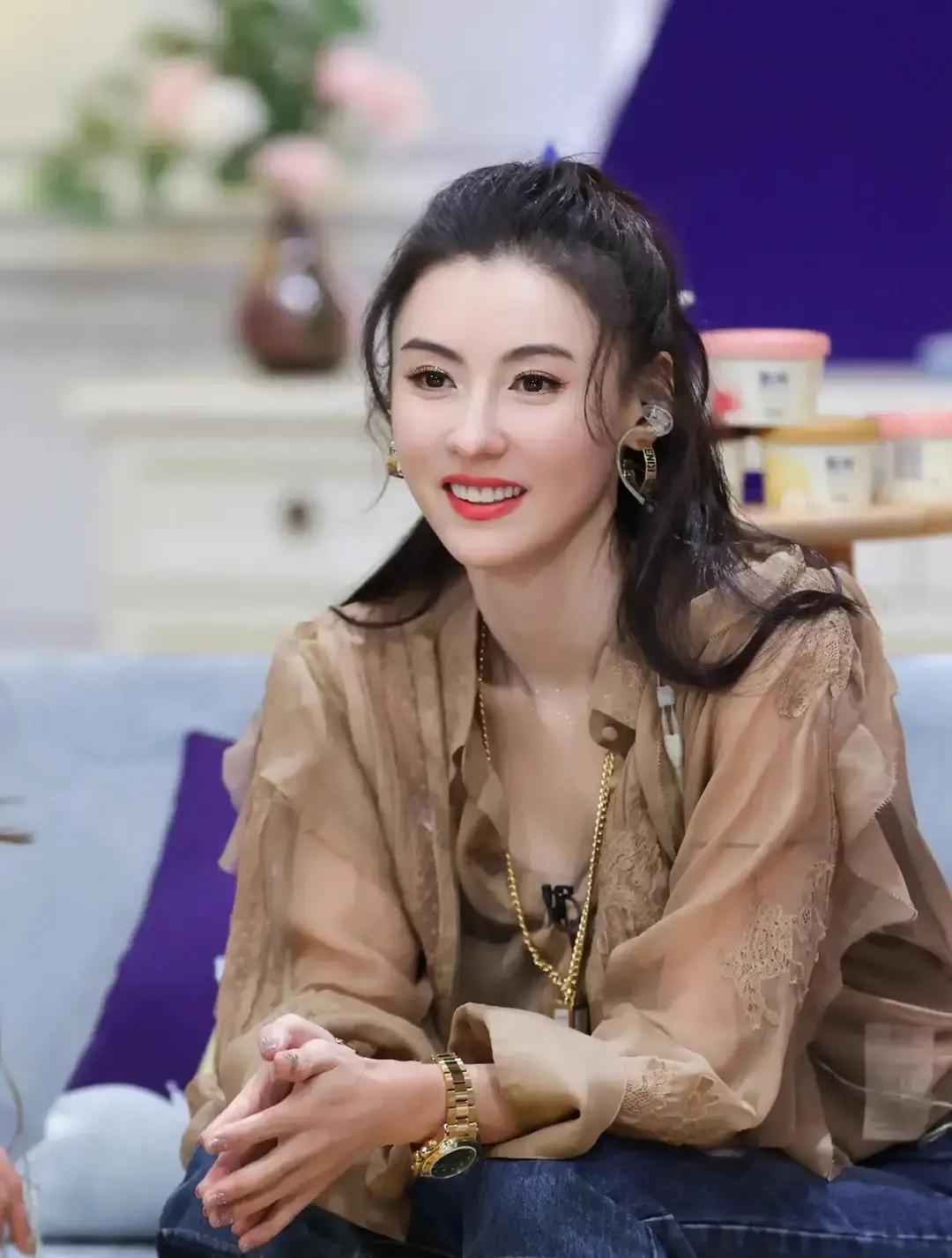 15岁男孩一句话，让谢霆锋沉默三天Lucas对父亲说：别回来。这不是赌气，