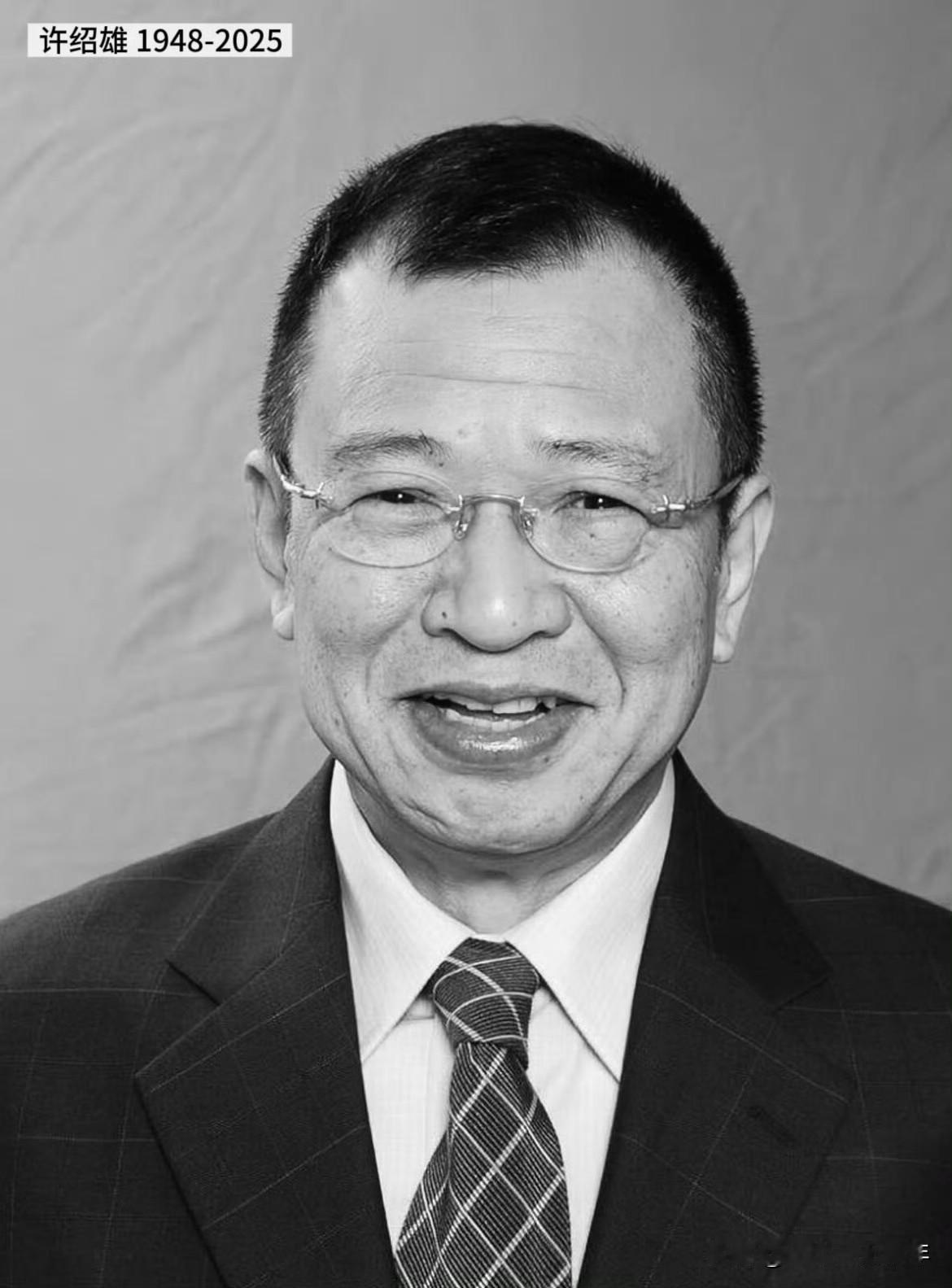 或许不看TVB的人很难理解,那些荧幕上的面孔——哪怕只是戏里一个小小的绿叶配角,