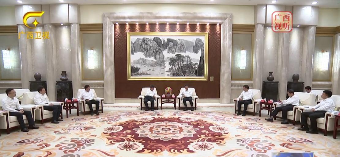 6月10日，广西壮族自治区领导在南宁会见中国长江三峡集团董事长刘伟平一行。